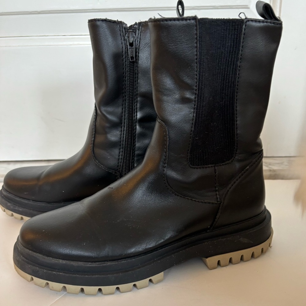 Zara Black Zip Chelsea bootie. Boys size 36 = women’s size 7.